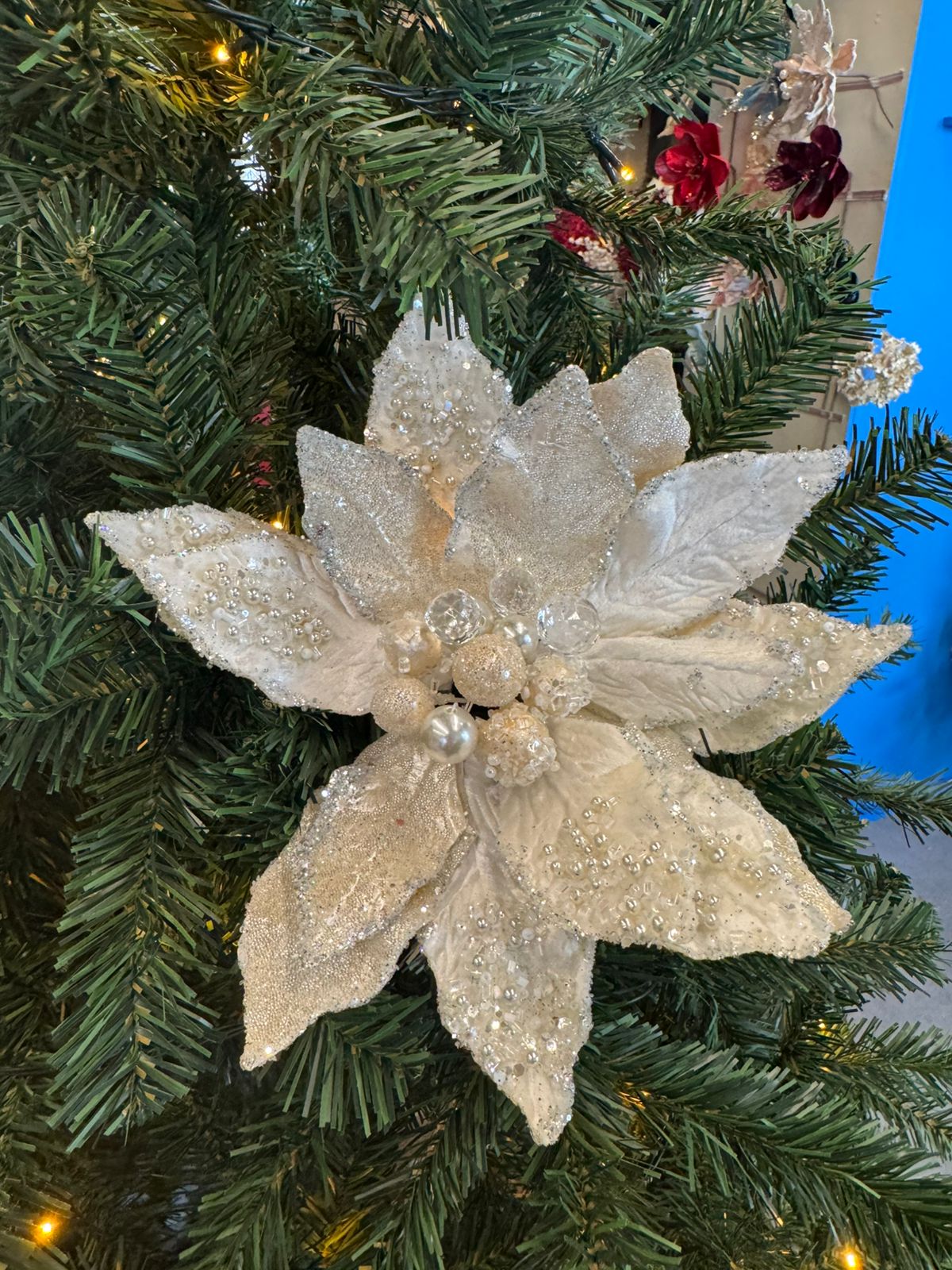 Flower Poinsettia Stem Pearl